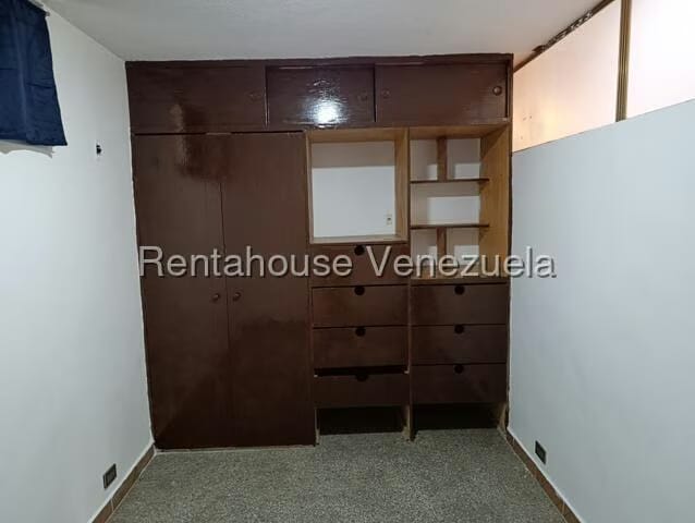 Apartamento (1 Nivel) en Alquiler en Casalta II, Distrito Metropolitano - 15