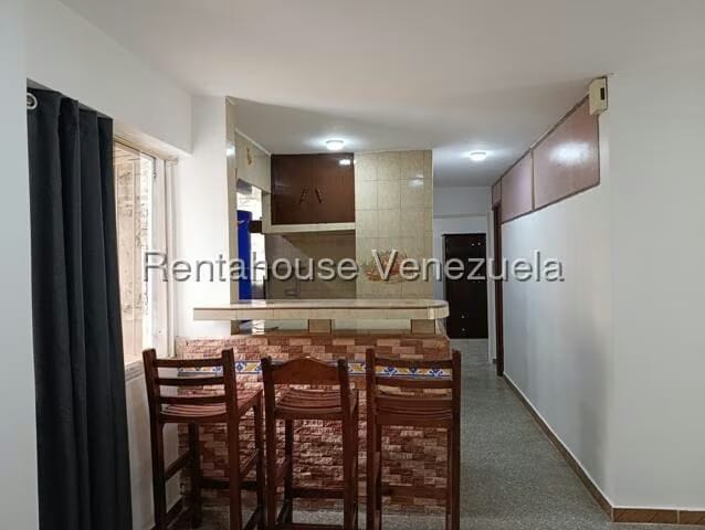 Apartamento (1 Nivel) en Alquiler en Casalta II, Distrito Metropolitano - 10
