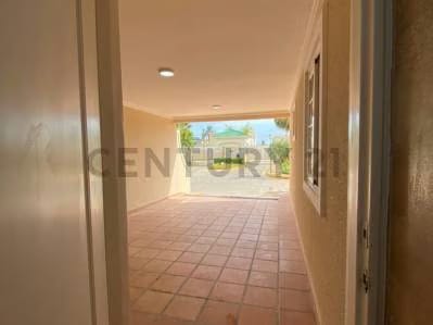 DISPONIBLE PARA ALQUILER TH. EN CONJ. RES. LAGO COUNTRY III - 5