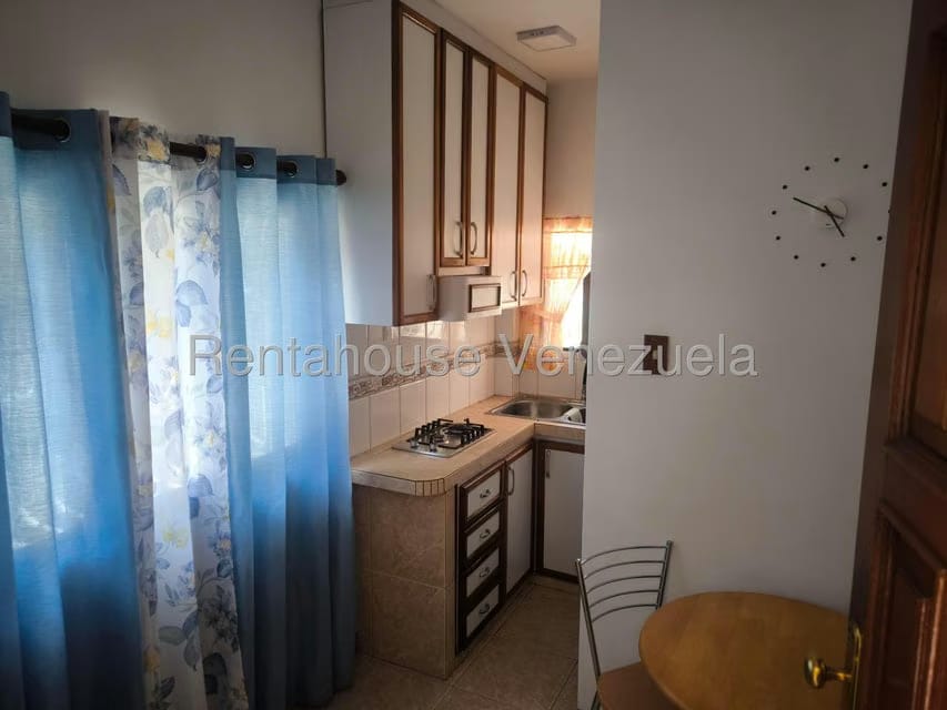 Apartamento (1 Nivel) en Alquiler en Las Acacias, Distrito Metropolitano - 3