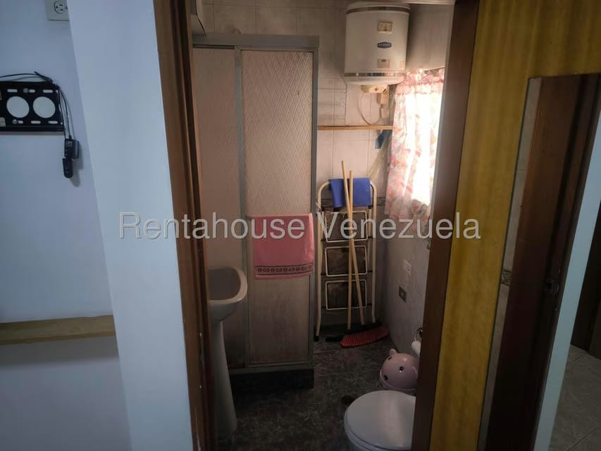 Apartamento (1 Nivel) en Alquiler en Las Acacias, Distrito Metropolitano - 10