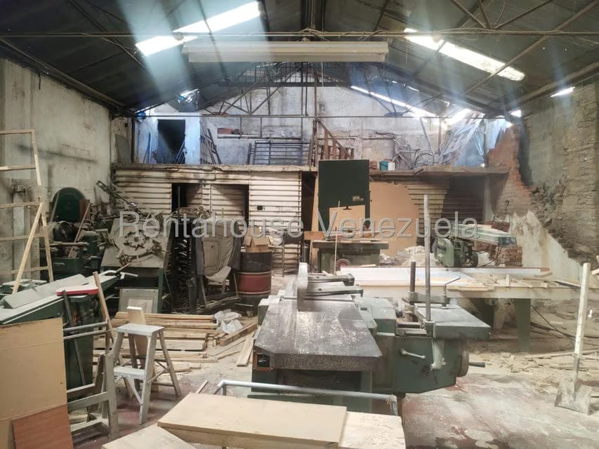 Comercial (Galpon - Deposito) en Alquiler en Puente Hierro, Distrito Metropolitano - 11