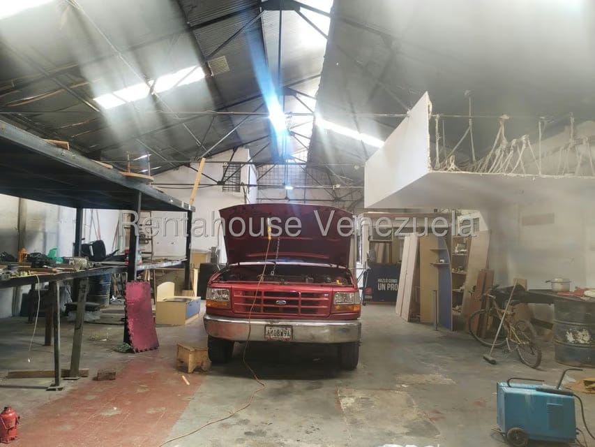 Comercial (Galpon - Deposito) en Alquiler en Puente Hierro, Distrito Metropolitano - 14