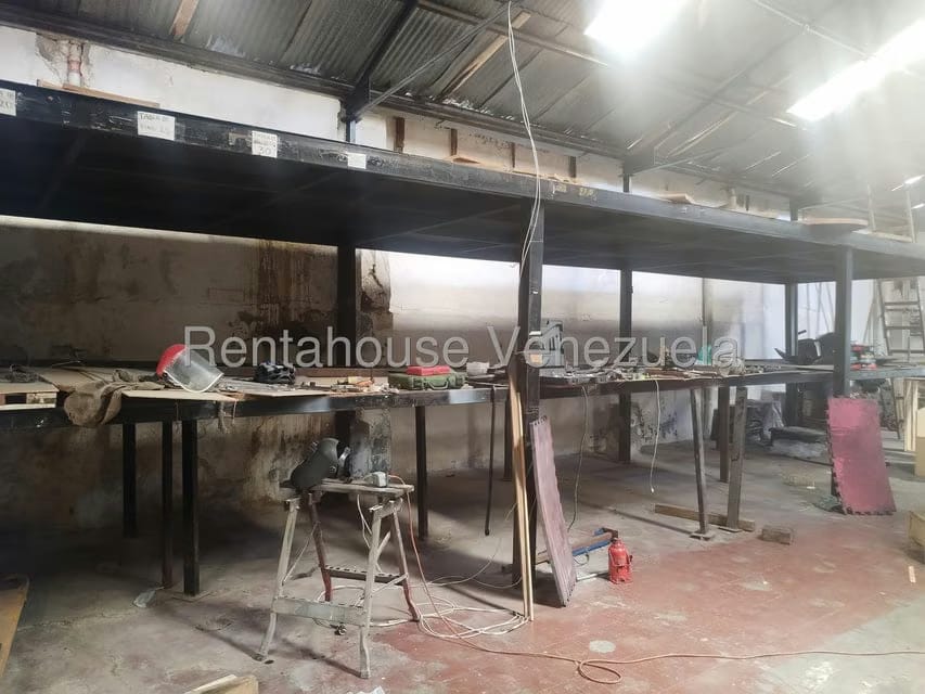 Comercial (Galpon - Deposito) en Alquiler en Puente Hierro, Distrito Metropolitano - 15