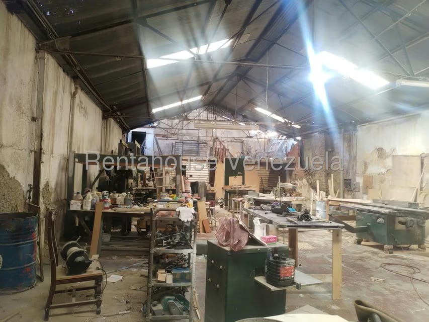 Comercial (Galpon - Deposito) en Alquiler en Puente Hierro, Distrito Metropolitano - 4