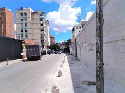 !!!GRAN OPORTUNIDAD DE INVERSIÓN!!! Terreno plano con todos los permisos - 4