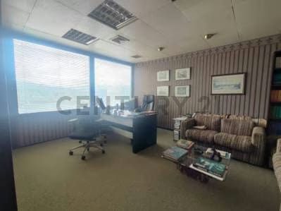 VENTA OFICINA CHACAO 3 OFICINAS / 4 CUBICULOS / 2 BANOS - 2