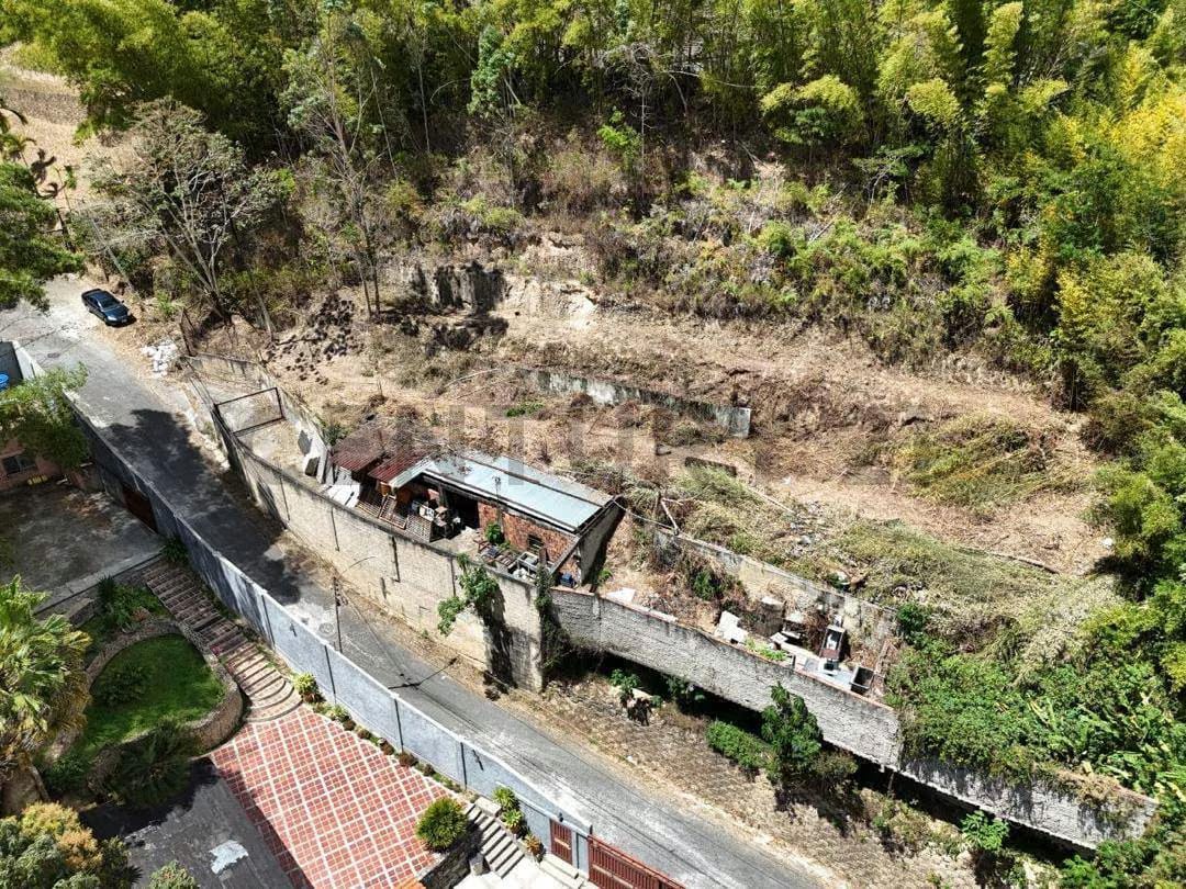 Oportunidad Única en Las Marías: Terreno con Potencial Multifamiliar - 4