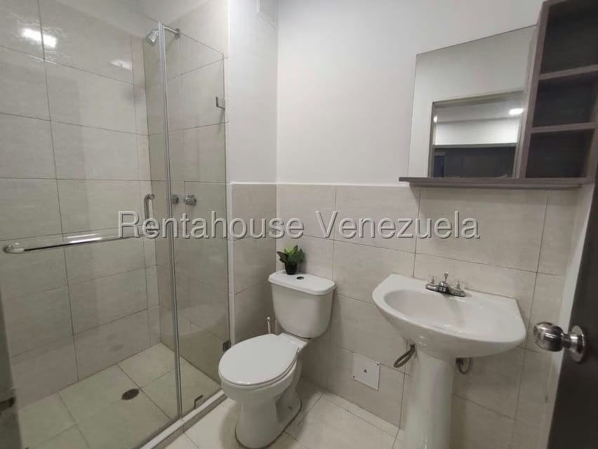 Apartamento (1 Nivel) en Venta en Triangulo del Este, Lara - 14