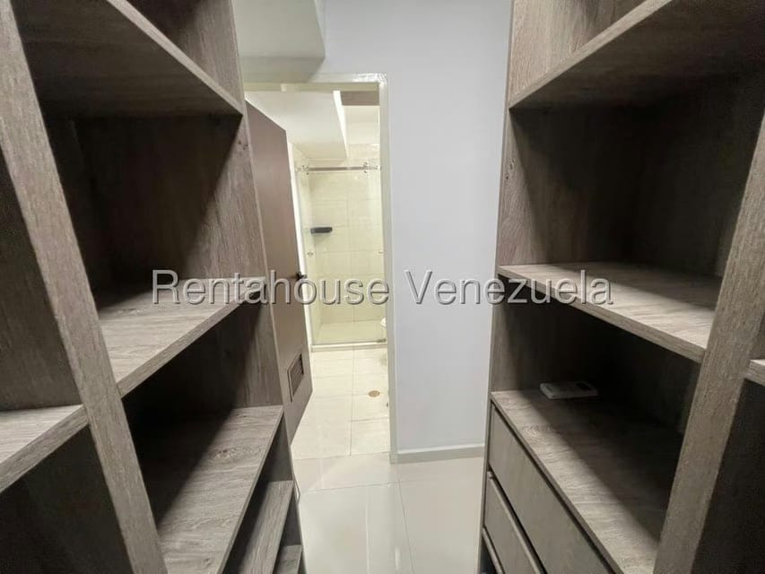 Apartamento (1 Nivel) en Venta en Triangulo del Este, Lara - 19