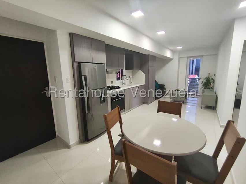 Apartamento (1 Nivel) en Venta en Triangulo del Este, Lara - 3