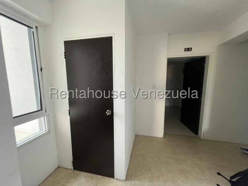 Apartamento (1 Nivel) en Venta en Triangulo del Este, Lara - 21