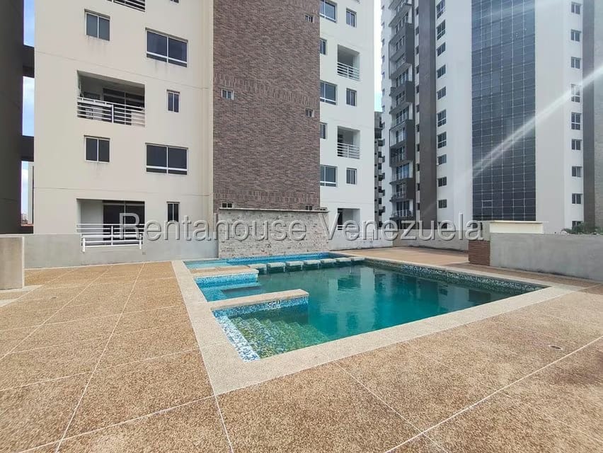 Apartamento (1 Nivel) en Venta en Triangulo del Este, Lara - 25