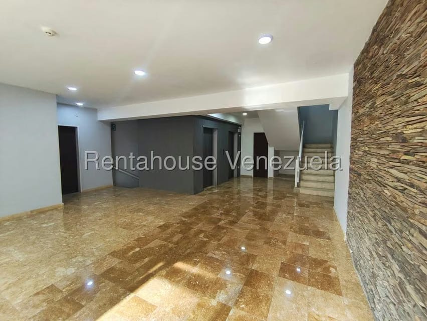 Apartamento (1 Nivel) en Venta en Triangulo del Este, Lara - 31