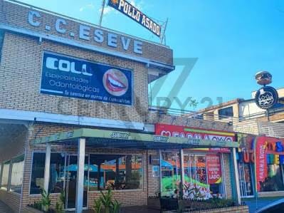 En venta Local Comercial en el CC ESEVE-LECHERIA