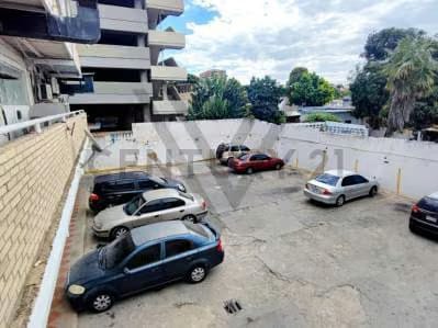 En venta Local Comercial en el CC ESEVE-LECHERIA - 3