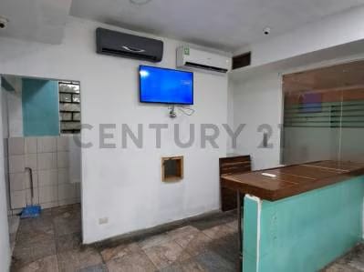 En venta Local Comercial en el CC ESEVE-LECHERIA - 7