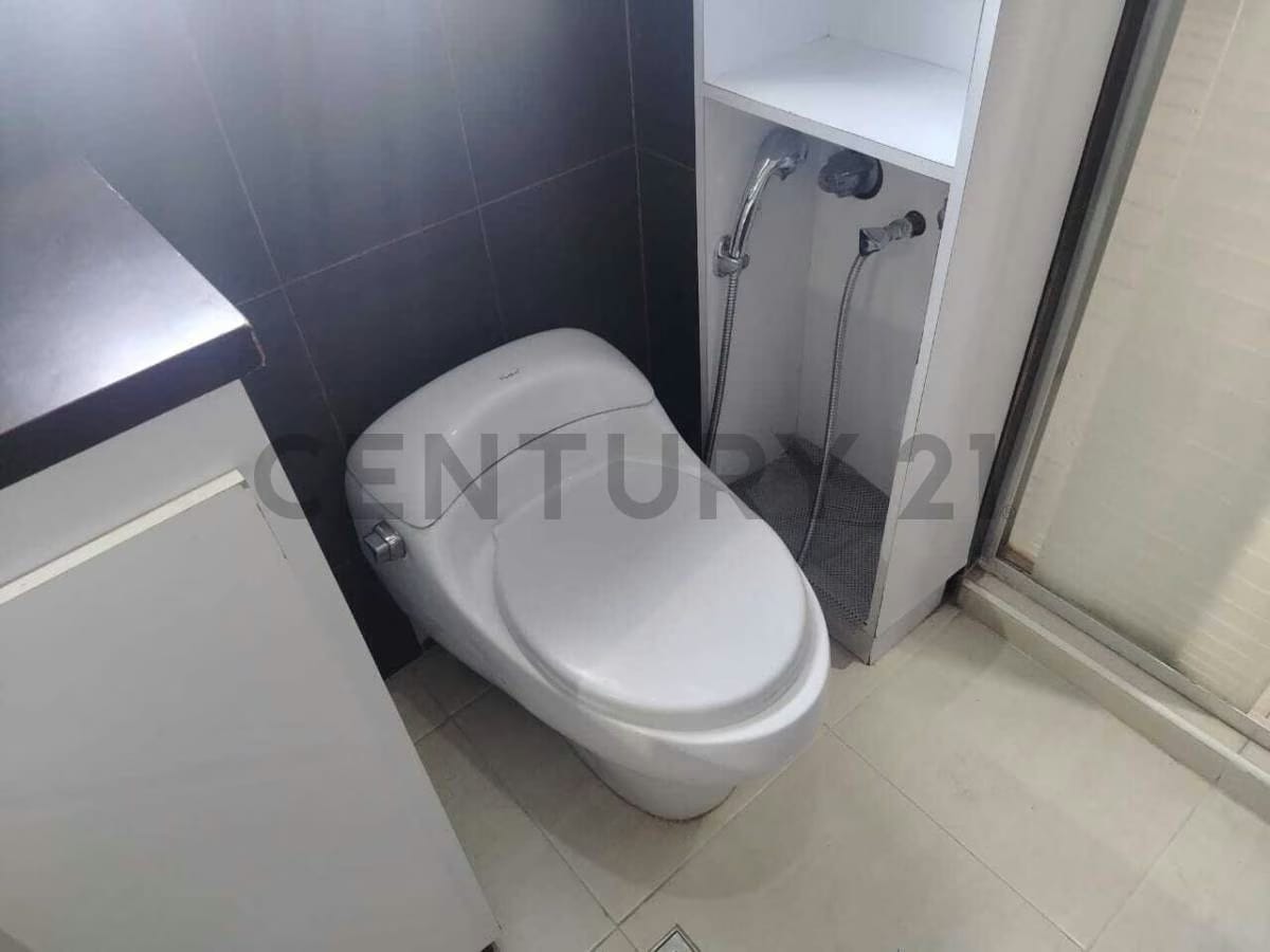 Tu refugio en La Guaira: Apartamento con Aire Acondicionado y Pozo en Macuto - 7