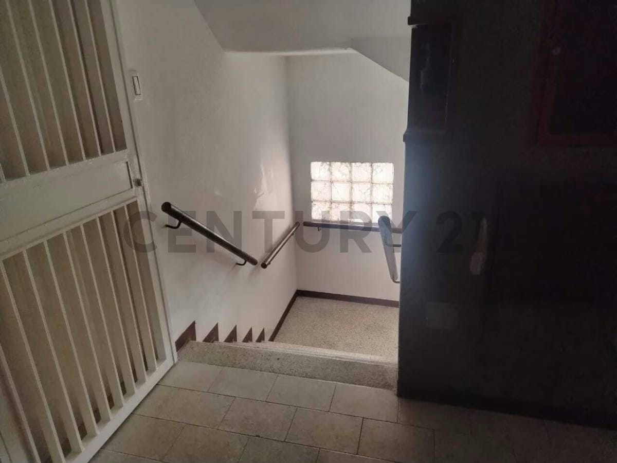 Tu refugio en La Guaira: Apartamento con Aire Acondicionado y Pozo en Macuto - 8