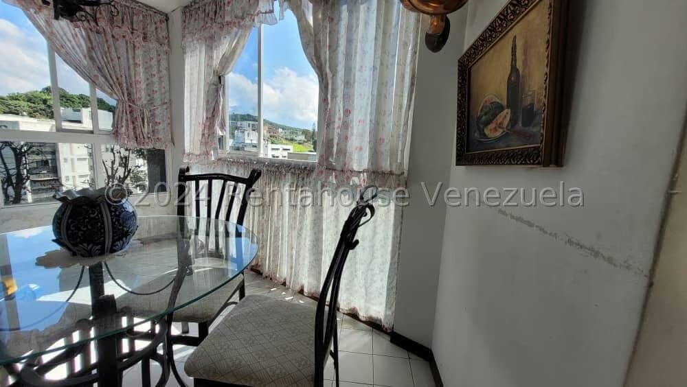 Apartamento (1 Nivel) en Venta en Cumbres de Curumo, Distrito Metropolitano - 16