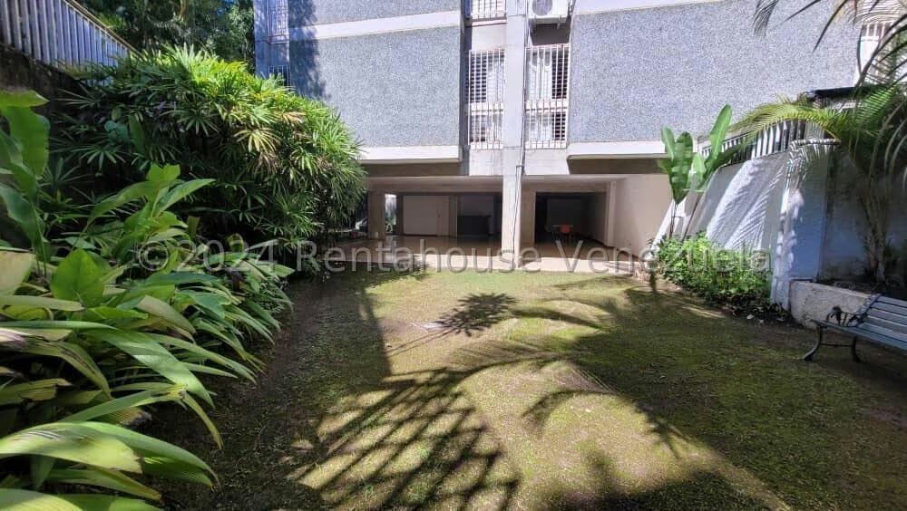 Apartamento (1 Nivel) en Venta en Cumbres de Curumo, Distrito Metropolitano - 3