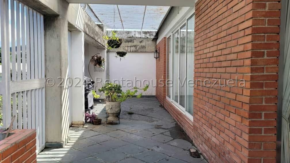 Apartamento (1 Nivel) en Venta en Cumbres de Curumo, Distrito Metropolitano - 23