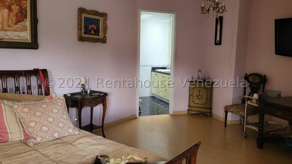 Apartamento (1 Nivel) en Venta en Cumbres de Curumo, Distrito Metropolitano - 26