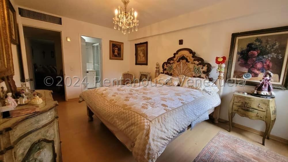 Apartamento (1 Nivel) en Venta en Cumbres de Curumo, Distrito Metropolitano - 30