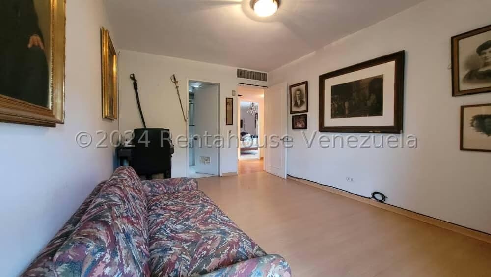 Apartamento (1 Nivel) en Venta en Cumbres de Curumo, Distrito Metropolitano - 33