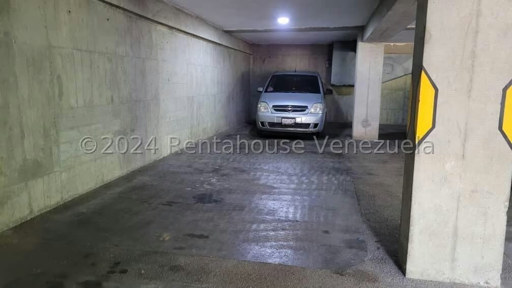 Apartamento (1 Nivel) en Venta en Cumbres de Curumo, Distrito Metropolitano - 35