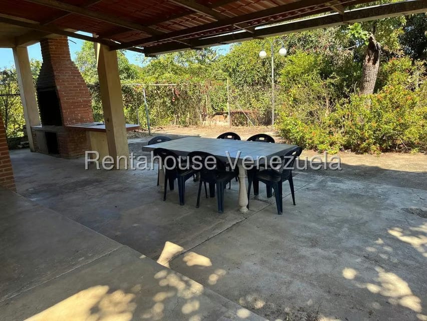 Casa (Casas de Playa) en Venta en Higuerote, Miranda - 17