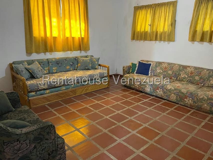 Casa (Casas de Playa) en Venta en Higuerote, Miranda - 4