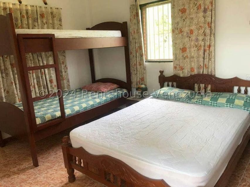 Casa (Casas de Playa) en Venta en Higuerote, Miranda - 9