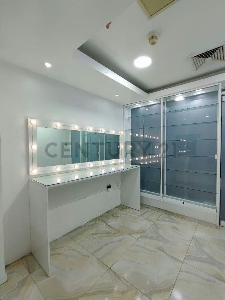 Local comercial con excelente ubicación Centro Comercial Aventura Plaza - 5