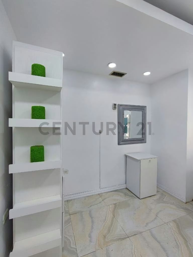 Local comercial con excelente ubicación Centro Comercial Aventura Plaza - 9