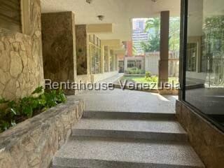Apartamento (1 Nivel) en Venta en La Trigaleña, Carabobo - 2
