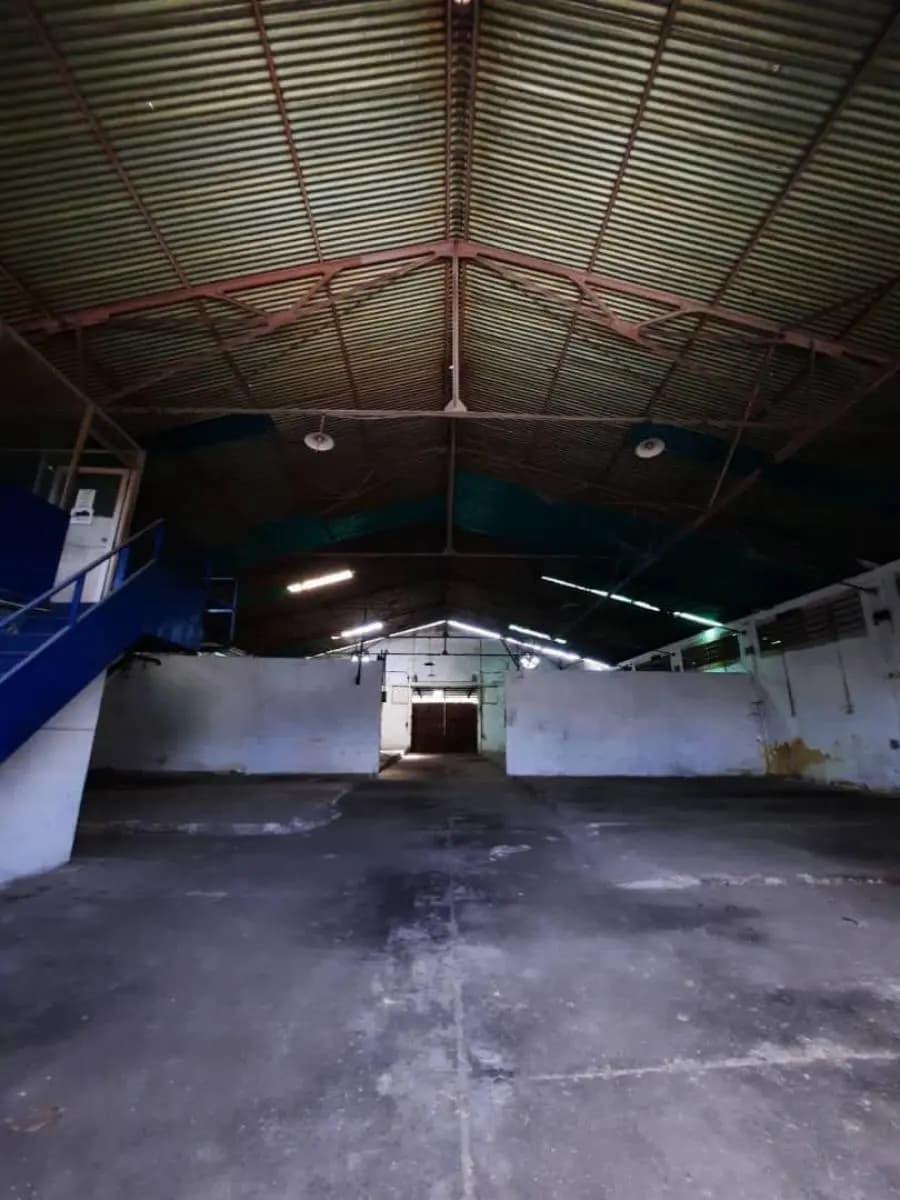 Galpon en Venta en Valencia - 8