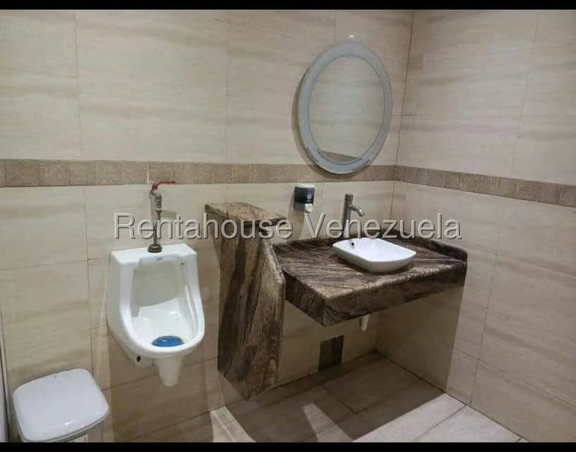 Comercial (Local Comercial) en Venta en Higuerote, Miranda - 14