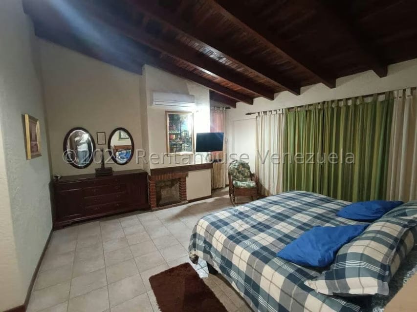 Casa (Colonial) en Venta en La Lagunita Country Club, Distrito Metropolitano - 40