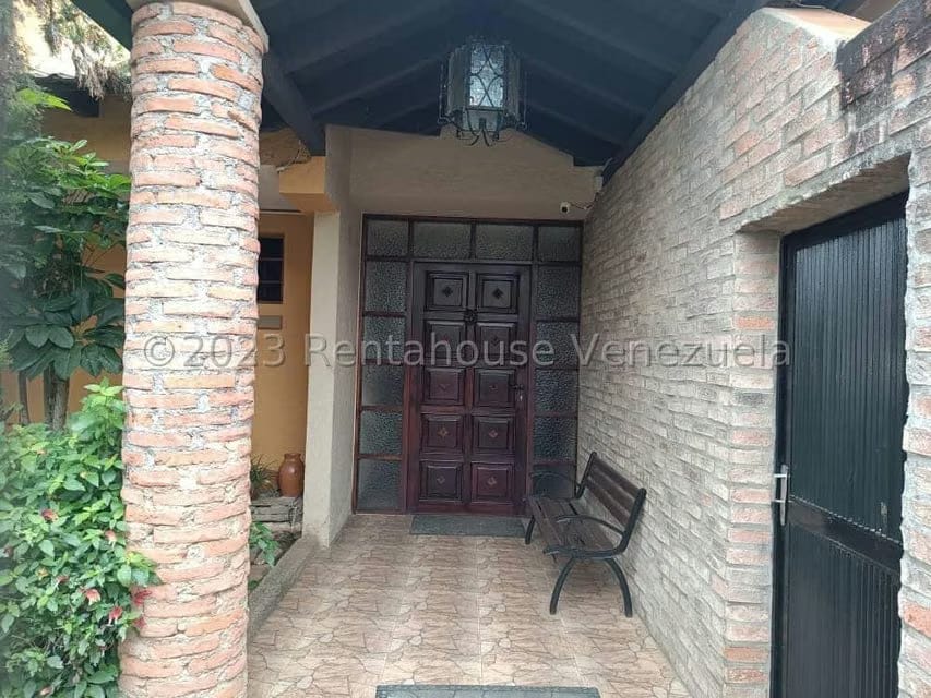 Casa (Colonial) en Venta en La Lagunita Country Club, Distrito Metropolitano - 5