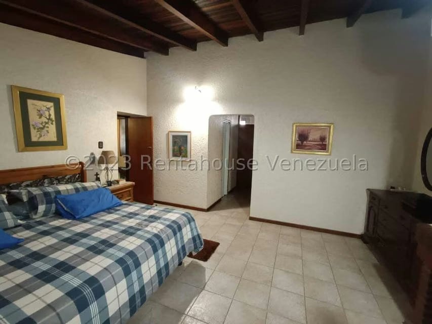 Casa (Colonial) en Venta en La Lagunita Country Club, Distrito Metropolitano - 41