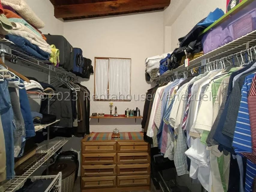 Casa (Colonial) en Venta en La Lagunita Country Club, Distrito Metropolitano - 44