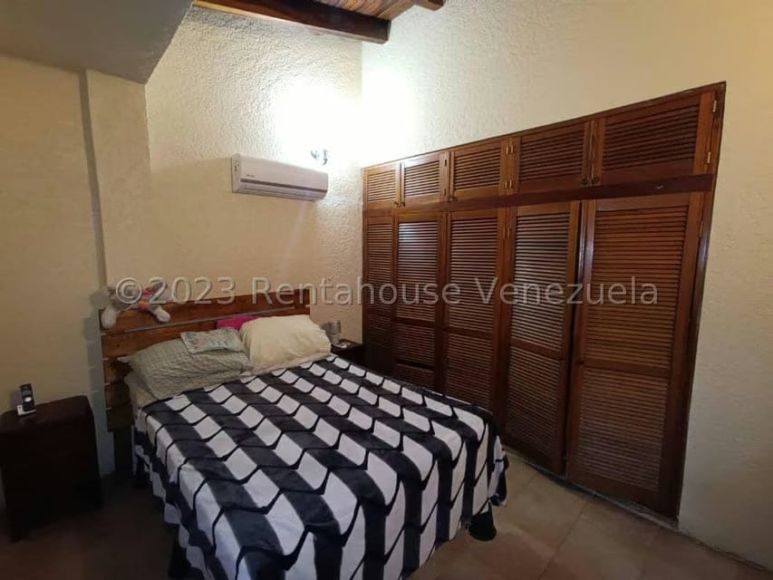 Casa (Colonial) en Venta en La Lagunita Country Club, Distrito Metropolitano - 57