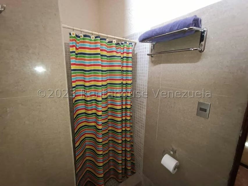 Casa (Colonial) en Venta en La Lagunita Country Club, Distrito Metropolitano - 59