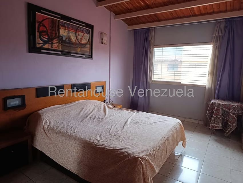 Townhouse (Duplex) en Venta en Villa Del Este, Miranda - 11