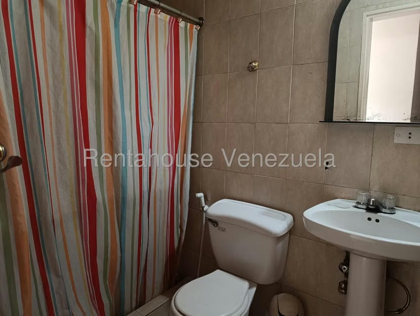 Townhouse (Duplex) en Venta en Villa Del Este, Miranda - 15