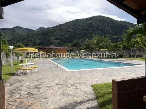 Townhouse (Duplex) en Venta en Villa Del Este, Miranda - 19