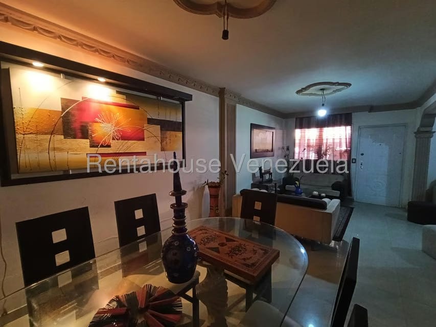 Townhouse (Duplex) en Venta en Villa Del Este, Miranda - 4