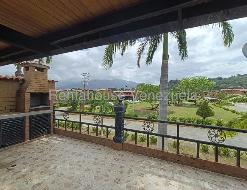 Townhouse (Duplex) en Venta en Villa Del Este, Miranda - 7
