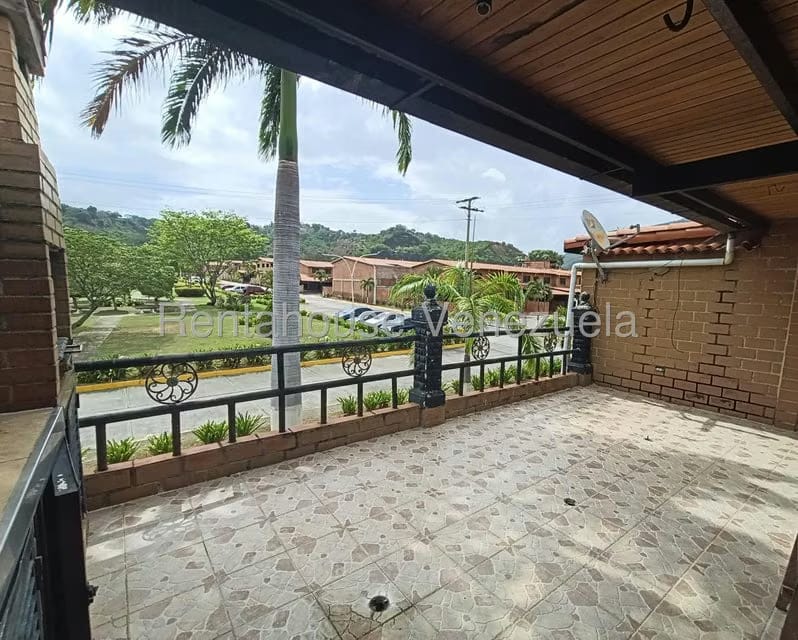 Townhouse (Duplex) en Venta en Villa Del Este, Miranda - 8